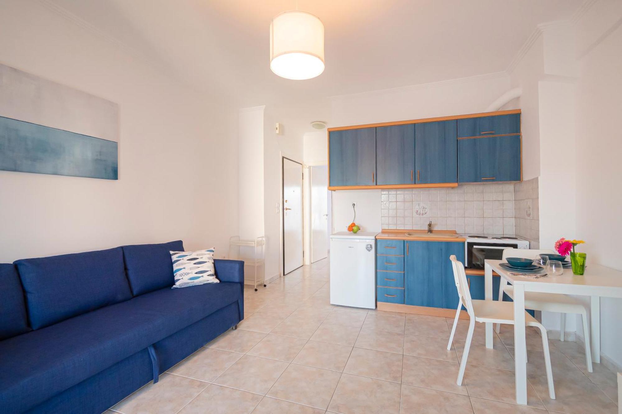 1-bedroom 500m Away From The *