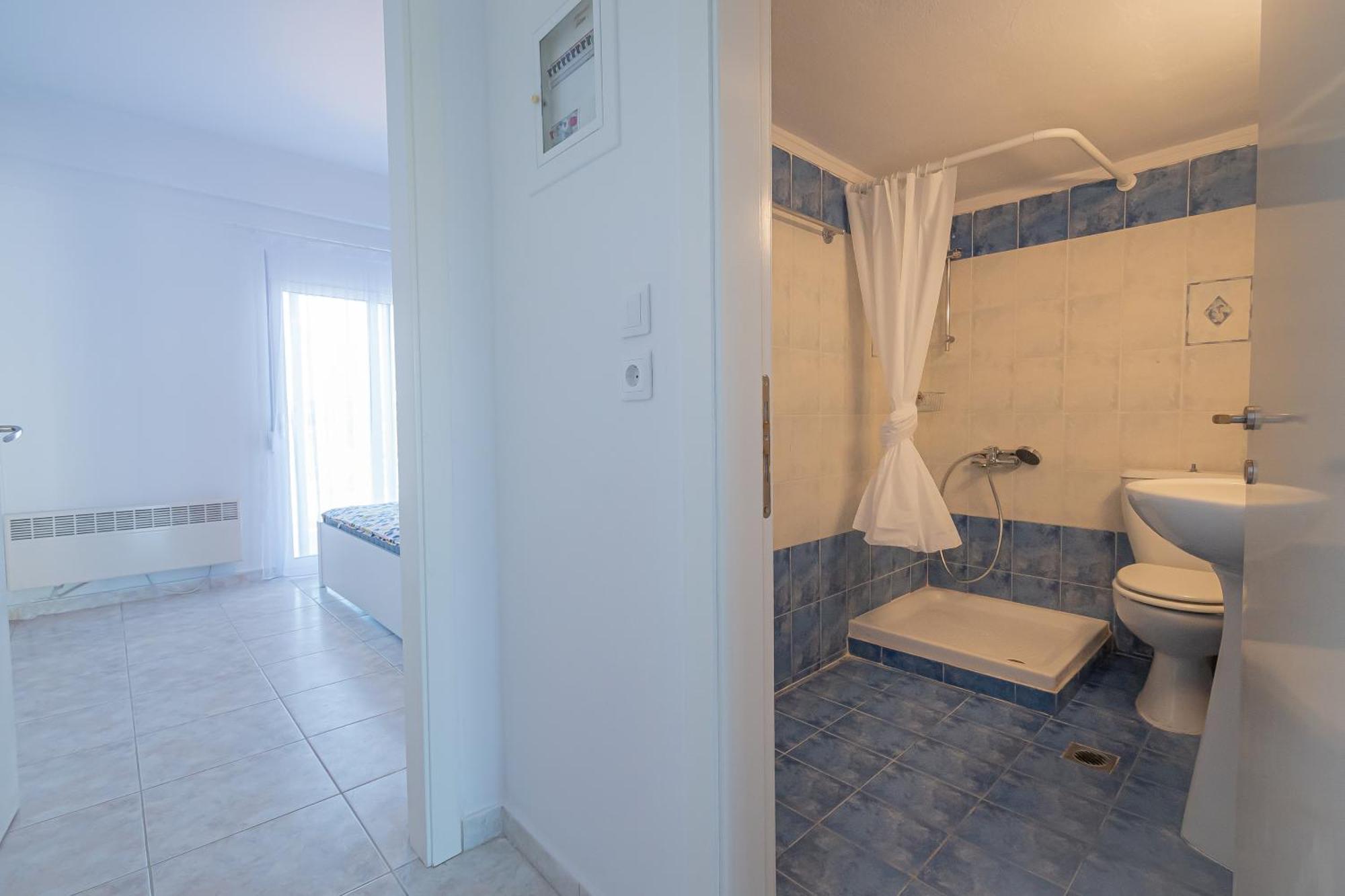 1-bedroom 500m Away From The *